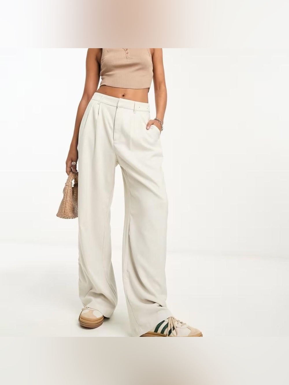 Hollister Co. Ultra High Rise Wide Leg Cargo Trouser – Ivory/Cream – XS